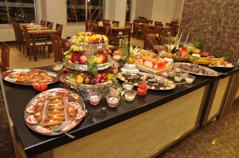 Grand Ati̇Lla Hotel ألانيا المظهر الخارجي الصورة