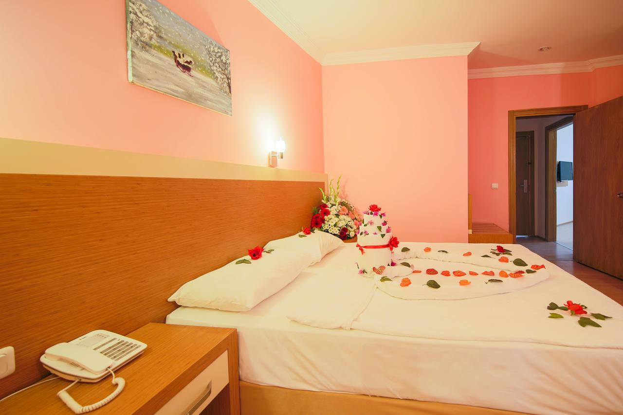 Grand Ati̇Lla Hotel ألانيا المظهر الخارجي الصورة